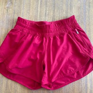 LuLuLemon Track that High Rise shorts. Size 6.